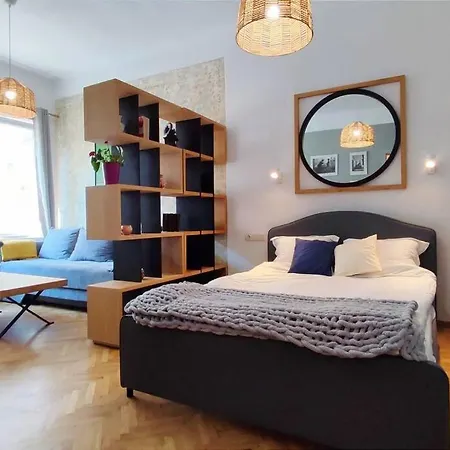 Apartment Isac 15 *